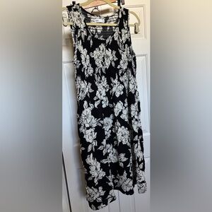 Croft & Barrow Black and White Floral Midi Dress